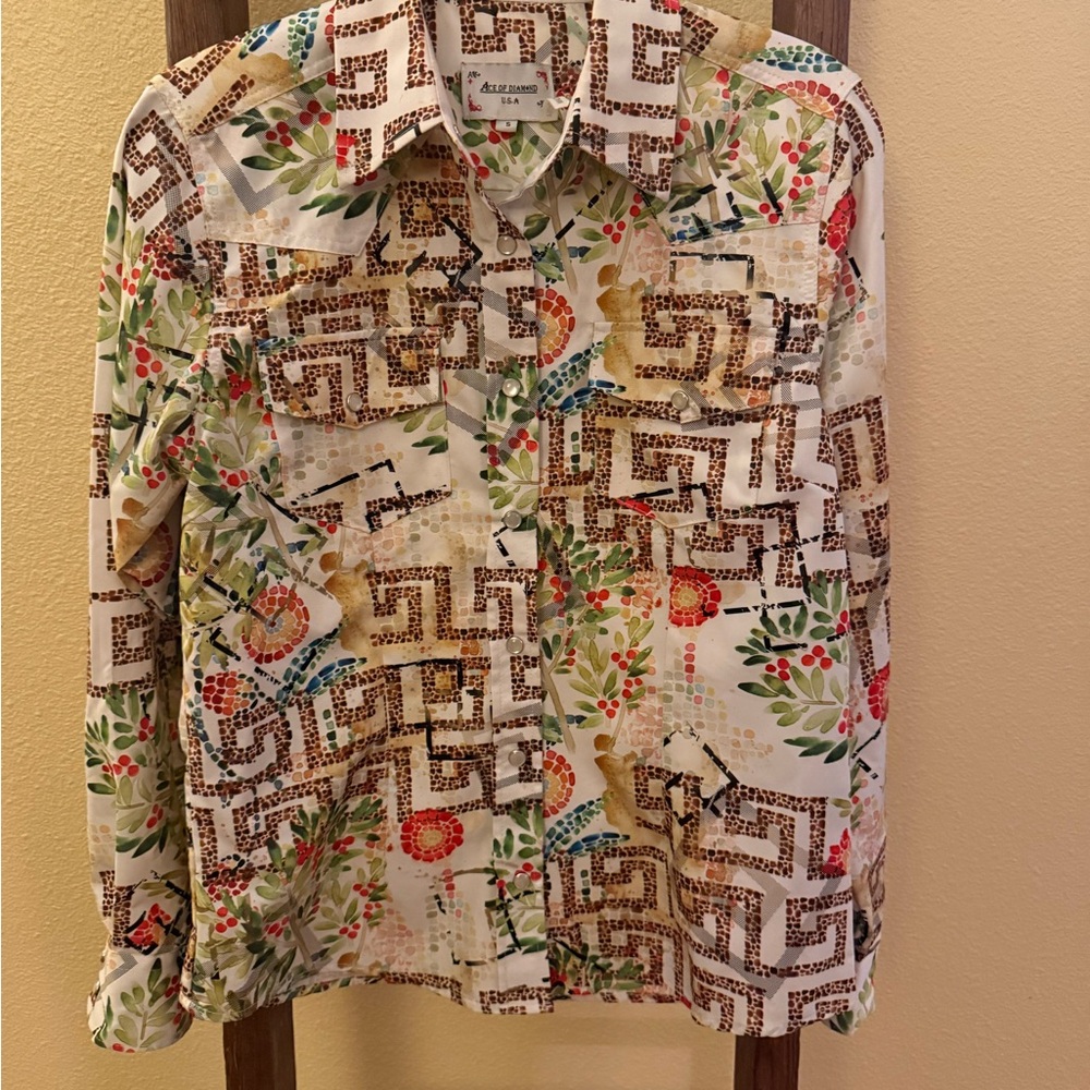 Women’s Pearl Snap Western Shirt